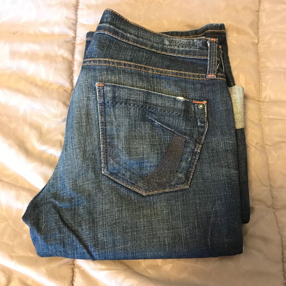 James Jeans. Boot cut. Size 28